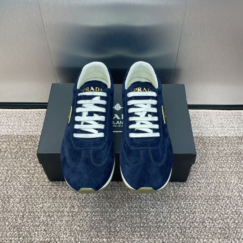 Pra*a casual shoes